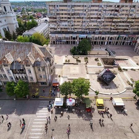 Panoramic Penthouse In The Heart Of Iasi Apartment Exterior foto